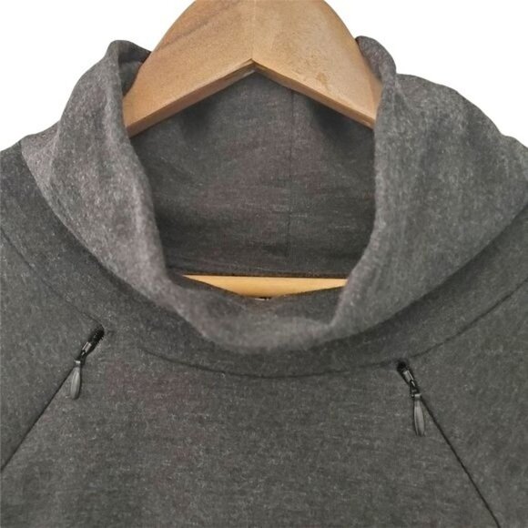 THYME | Pullover Sweater with unique zip details - Picture 4 of 10